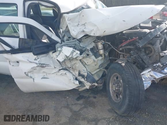 ✅ 2007 Chevrolet Silverado 2500HD • VIN: 1GBHK23U87F143166 • Лот: 41913814. Опубликован ранее на IAAI с пробегом 412 948 миль. Бесплатный доступ к архиву аукционных продаж из США и подробный отчёт об истории автомобиля на DreamBid. Изображение 6.