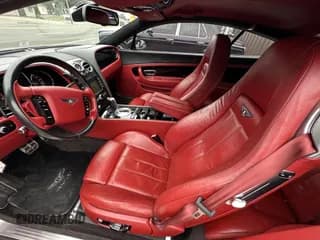 ✅ 2007 Bentley Continental GT • VIN: SCBCR73W17C040241 • Lot: 43794835. Wystawiony na IAAI z przebiegiem 92 913 mil. Bezpłatny archiwum sprzedaży aukcyjnych z USA i szczegółowy raport historii pojazdu na DreamBid. Zdjęcie 5.