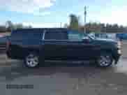 2020 Chevrolet Suburban Premier z VIN 1GNSCJKC0LR121728, wystawiony jako IAAI lot #41105003 z przebiegiem 43 820 mil mil oraz . Historia ofert i sprzedaży dostępna na DreamBid. Obrazek 13.