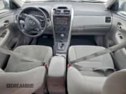 ✅ 2012 Toyota Corolla S • VIN: 5YFBU4EE8CP035596 • Lot: 93069555. Wystawiony na Copart z przebiegiem 136 694 mil. Bezpłatny archiwum sprzedaży aukcyjnych z USA i szczegółowy raport historii pojazdu na DreamBid. Zdjęcie 8.