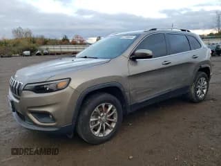 ✅ 2019 Jeep Cherokee Altitude • VIN: 1C4PJMLN9KD163042 • Lot: 87186655. Wystawiony na Copart z przebiegiem 69 233 mil. Bezpłatny archiwum sprzedaży aukcyjnych z USA i szczegółowy raport historii pojazdu na DreamBid. Zdjęcie 1.