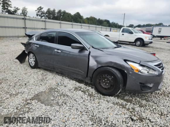 2015 Nissan Altima S with VIN 1N4AL3AP7FC280666, listed as a Copart auction lot 84228985 with 143,211 mi miles and Non repairable. Bid and sale history available at DreamBid. Image 4.