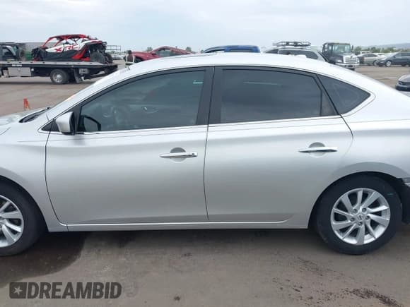 ✅ 2015 Nissan Sentra SR • VIN: 3N1AB7AP8FY340890 • Лот: 43397467. Опубликован ранее на IAAI с пробегом 72 677 миль. Бесплатный доступ к архиву аукционных продаж из США и подробный отчёт об истории автомобиля на DreamBid. Изображение 14.