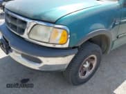 ✅ 1998 Ford F-150 • VIN: 2FTZX18W5WCA21252 • Lot: 42479264. Listed on IAAI with 259,489 mi. Free auction sales archive from the USA and detailed vehicle history report at DreamBid. Image 6.