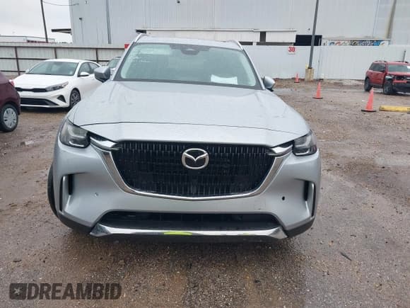 ✅ 2024 Mazda CX-90 Premium • VIN: JM3KKDHD9R1166808 • Lot: 43821542. Wystawiony na IAAI z przebiegiem 45 930 mil. Bezpłatny archiwum sprzedaży aukcyjnych z USA i szczegółowy raport historii pojazdu na DreamBid. Zdjęcie 12.