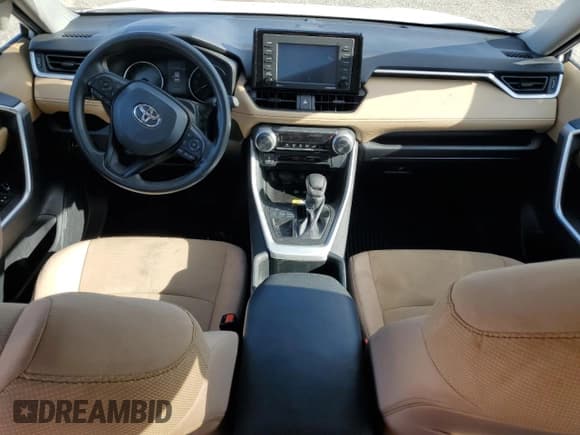 ✅ 2022 Toyota RAV4 LE • VIN: 2T3H1RFVXNC190059 • Лот: 92031725. Опубликован ранее на Copart с пробегом 45 131 миль. Бесплатный доступ к архиву аукционных продаж из США и подробный отчёт об истории автомобиля на DreamBid. Изображение 8.