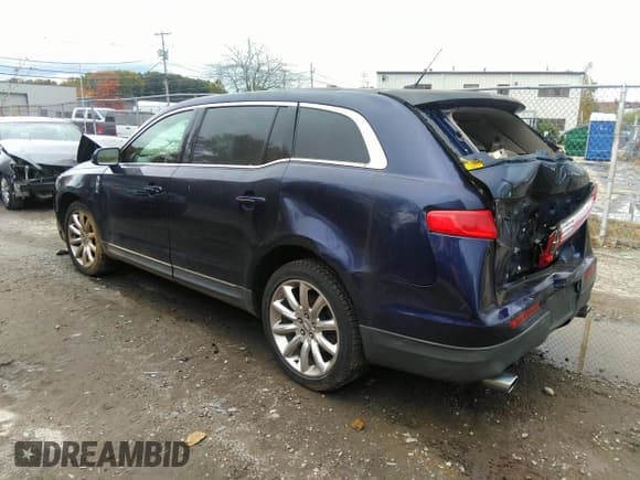 ✅ 2011 Lincoln MKT • VIN: 2LMHJ5AR8BBJ51454 • Лот: 34846785. Опубликован ранее на IAAI с пробегом 147 810 миль. Бесплатный доступ к архиву аукционных продаж из США и подробный отчёт об истории автомобиля на DreamBid. Изображение 3.