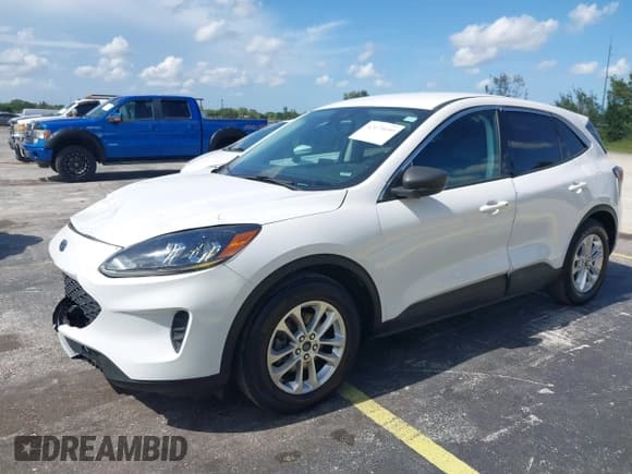✅ 2022 Ford Escape SE • VIN: 1FMCU0G67NUA25873 • Lot: 42470699. Wystawiony na IAAI z przebiegiem 57 156 mil. Bezpłatny archiwum sprzedaży aukcyjnych z USA i szczegółowy raport historii pojazdu na DreamBid. Zdjęcie 6.