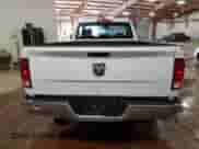 2022 Ram 1500 SLT z VIN 3C6JR7ET4NG188005, wystawiony jako Copart lot #84073114 z przebiegiem 16 813 mil mil oraz Czysty tytuł • Clean title. Historia ofert i sprzedaży dostępna na DreamBid. Obrazek 6.