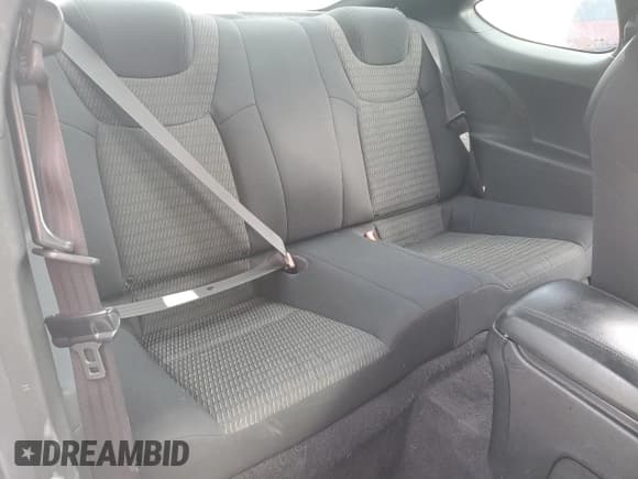 ✅ 2016 Hyundai Genesis Coupe 3.8L Base • VIN: KMHHT6KJXGU132796 • Lot: 45790205. Wystawiony na Copart z przebiegiem 93 110 mil. Bezpłatny archiwum sprzedaży aukcyjnych z USA i szczegółowy raport historii pojazdu na DreamBid. Zdjęcie 11.