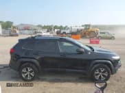 ✅ 2017 Jeep Cherokee Trailhawk • VIN: 1C4PJMBB5HW581070 • Лот: 42783250. Опубликован ранее на IAAI с пробегом 171 128 миль. Бесплатный доступ к архиву аукционных продаж из США и подробный отчёт об истории автомобиля на DreamBid. Изображение 14.
