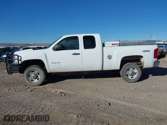 ✅ 2013 Chevrolet Silverado 2500HD Work Truck • VIN: 1GC2KVCG8DZ345240 • Lot: 38599201. Listed on IAAI with 198,487 mi. Free auction sales archive from the USA and detailed vehicle history report at DreamBid. Image 14.