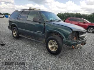 ✅ 2002 Chevrolet Blazer LS • VIN: 1GNCS13W72K150263 • Lot: 66051005. Wystawiony na Copart z przebiegiem 103 669 mil. Bezpłatny archiwum sprzedaży aukcyjnych z USA i szczegółowy raport historii pojazdu na DreamBid. Zdjęcie 4.