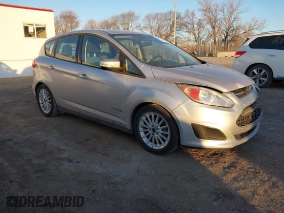 ✅ 2015 Ford C-Max SE • VIN: 1FADP5AU6FL120975 • Lot: 41417168. Wystawiony na IAAI z przebiegiem 101 112 mil. Bezpłatny archiwum sprzedaży aukcyjnych z USA i szczegółowy raport historii pojazdu na DreamBid. Zdjęcie 1.