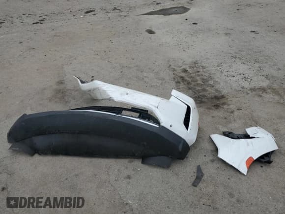 ✅ 2023 Chevrolet Tahoe Premier • VIN: 1GNSCSKD4PR483209 • Lot: 85922735. Wystawiony na Copart z przebiegiem 37 490 mil. Bezpłatny archiwum sprzedaży aukcyjnych z USA i szczegółowy raport historii pojazdu na DreamBid. Zdjęcie 13.