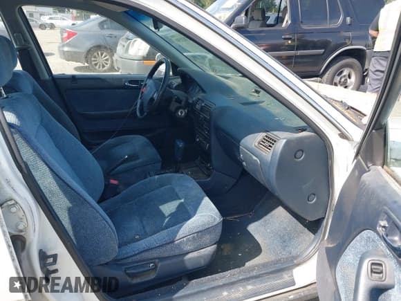 ✅ 1991 Honda Accord LX • VIN: 1HGCB9850MA023078 • Lot: 42783150. Listed on IAAI with 183,035 mi. Free auction sales archive from the USA and detailed vehicle history report at DreamBid. Image 5.