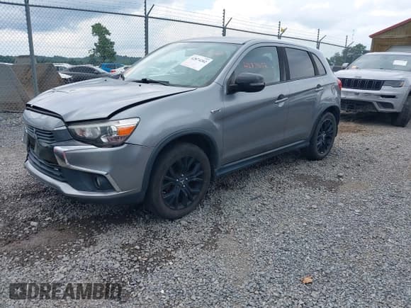 ✅ 2017 Mitsubishi Outlander ES • VIN: JA4AR3AU9HZ038289 • Lot: 42874202. Listed on IAAI with 186,480 mi. Free auction sales archive from the USA and detailed vehicle history report at DreamBid. Image 2.