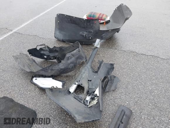 ✅ 2010 Toyota Corolla • VIN: 1NXBU4EE1AZ363602 • Lot: 43641289. Wystawiony na IAAI z przebiegiem 171 447 mil. Bezpłatny archiwum sprzedaży aukcyjnych z USA i szczegółowy raport historii pojazdu na DreamBid. Zdjęcie 12.