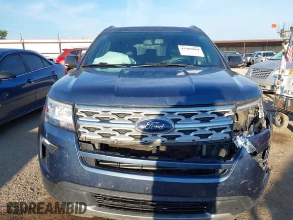 ✅ 2018 Ford Explorer XLT • VIN: 1FM5K7D83JGC25445 • Lot: 43302004. Wystawiony na IAAI z przebiegiem 94 127 mil. Bezpłatny archiwum sprzedaży aukcyjnych z USA i szczegółowy raport historii pojazdu na DreamBid. Zdjęcie 12.