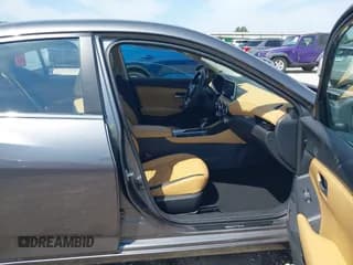 ✅ 2025 Nissan Sentra SV • VIN: 3N1AB8CV0SY226121 • Лот: 43169568. Опубликован ранее на IAAI с пробегом 1 038 миль. Бесплатный доступ к архиву аукционных продаж из США и подробный отчёт об истории автомобиля на DreamBid. Изображение 5.