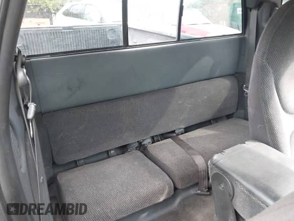 1997 Dodge Dakota with VIN 1B7GL23Y1VS158359, listed as a IAAI auction lot 43170442 with 223,703 mi miles and . Bid and sale history available at DreamBid. Image 8.