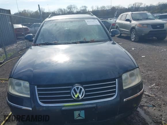 ✅ 2005 Volkswagen Passat GLX • VIN: WVWYU63B75E040674 • Lot: 43775934. Listed on IAAI with 272,182 mi. Free auction sales archive from the USA and detailed vehicle history report at DreamBid. Image 6.