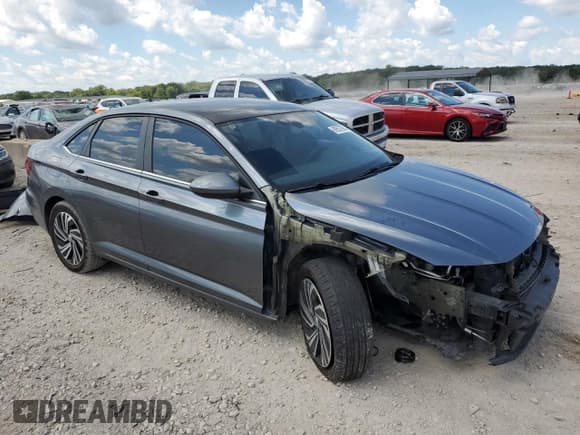 ✅ 2020 Volkswagen Jetta SEL • VIN: 3VWE57BU9LM106378 • Lot: 69557565. Listed on Copart with 71,201 mi. Free auction sales archive from the USA and detailed vehicle history report at DreamBid. Image 4.