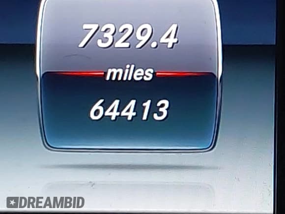 ✅ 2018 Mercedes-Benz C 300 • VIN: WDDWF4KB1JR410775 • Lot: 42376005. Wystawiony na IAAI z przebiegiem 64 413 mil. Bezpłatny archiwum sprzedaży aukcyjnych z USA i szczegółowy raport historii pojazdu na DreamBid. Zdjęcie 15.