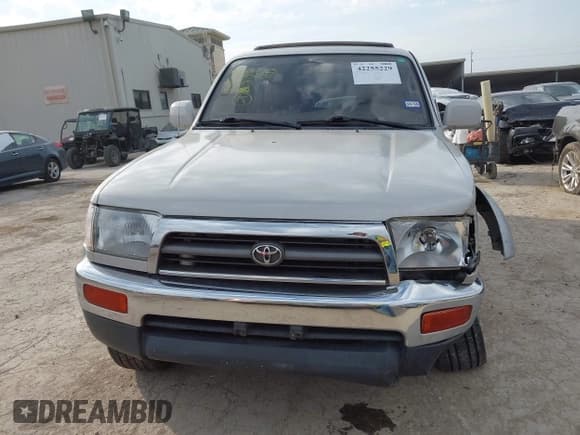 ✅ 1996 Toyota 4Runner Limited • VIN: JT3HN87R7T0030631 • Lot: 42255229. Listed on IAAI with 193,837 mi. Free auction sales archive from the USA and detailed vehicle history report at DreamBid. Image 12.