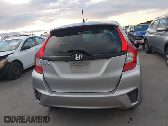 ✅ 2017 Honda Fit LX • VIN: JHMGK5H59HS004178 • Lot: 43536227. Wystawiony na IAAI z przebiegiem 147 585 mil. Bezpłatny archiwum sprzedaży aukcyjnych z USA i szczegółowy raport historii pojazdu na DreamBid. Zdjęcie 16.