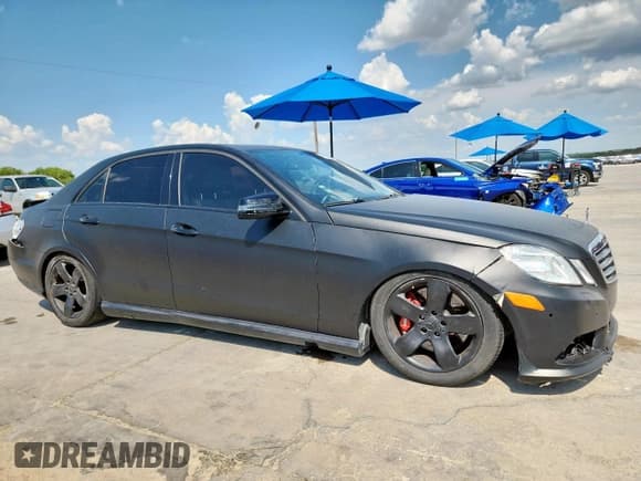✅ 2010 Mercedes-Benz E 550 Luxury • VIN: WDDHF7CB3AA233671 • Lot: 69369605. Listed on Copart with 137,842 mi. Free auction sales archive from the USA and detailed vehicle history report at DreamBid. Image 4.