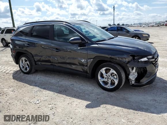 ✅ 2024 Hyundai Tucson SEL • VIN: 5NMJB3DE4RH308100 • Lot: 74037704. Wystawiony na Copart z przebiegiem 9 736 mil. Bezpłatny archiwum sprzedaży aukcyjnych z USA i szczegółowy raport historii pojazdu na DreamBid. Zdjęcie 4.