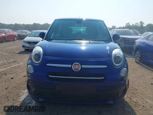 ✅ 2019 FIAT 500L Pop • VIN: ZFBNFAAH3KZ042453 • Lot: 42716575. Listed on IAAI with 66,766 mi. Free auction sales archive from the USA and detailed vehicle history report at DreamBid. Image 12.