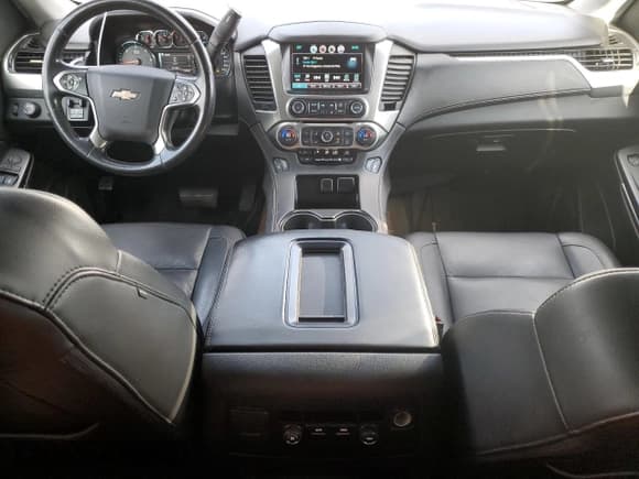 ✅ 2016 Chevrolet Suburban LT • VIN: 1GNSKHKC9GR184702 • Лот: 90998325. Опубликован ранее на Copart с пробегом 87 163 миль. Бесплатный доступ к архиву аукционных продаж из США и подробный отчёт об истории автомобиля на DreamBid. Изображение 8.