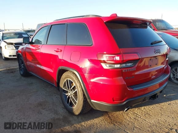 ✅ 2018 Jeep Grand Cherokee Trailhawk • VIN: 1C4RJFLG9JC446597 • Lot: 37799573. Listed on IAAI with Not provided. Free auction sales archive from the USA and detailed vehicle history report at DreamBid. Image 3.