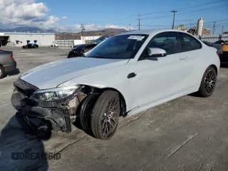 ✅ 2021 BMW M2 Competition • VIN: WBS2U7C09M7H19564 • Lot: 84471915. Wystawiony na Copart z przebiegiem 18 307 mil. Bezpłatny archiwum sprzedaży aukcyjnych z USA i szczegółowy raport historii pojazdu na DreamBid. Zdjęcie 1.
