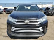 ✅ 2017 Toyota Highlander LE • VIN: 5TDBZRFHXHS398889 • Лот: 80464345. Опубликован ранее на Copart с пробегом 90 031 миль. Бесплатный доступ к архиву аукционных продаж из США и подробный отчёт об истории автомобиля на DreamBid. Изображение 5.