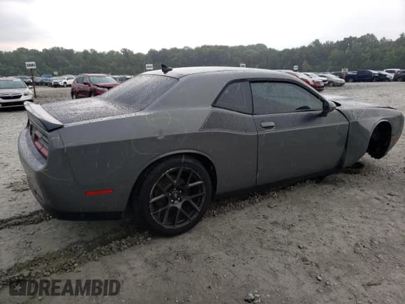 ✅ 2018 Dodge Challenger T/A • VIN: 2C3CDZBT2JH112166 • Lot: 60901164. Wystawiony na Copart z przebiegiem Nie podano. Bezpłatny archiwum sprzedaży aukcyjnych z USA i szczegółowy raport historii pojazdu na DreamBid. Zdjęcie 3.