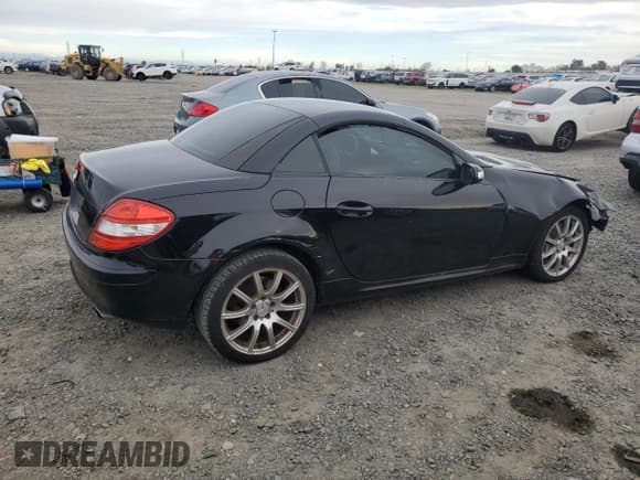 ✅ 2006 Mercedes-Benz SLK 350 • VIN: WDBWK56F26F103650 • Lot: 45700835. Listed on Copart with 120,165 mi. Free auction sales archive from the USA and detailed vehicle history report at DreamBid. Image 3.