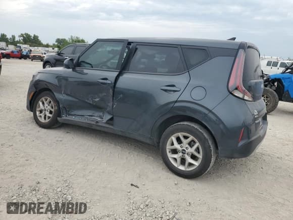 ✅ 2025 Kia Soul S • VIN: KNDJ23AU0S7250611 • Lot: 72052325. Listed on Copart with 10,559 mi. Free auction sales archive from the USA and detailed vehicle history report at DreamBid. Image 2.