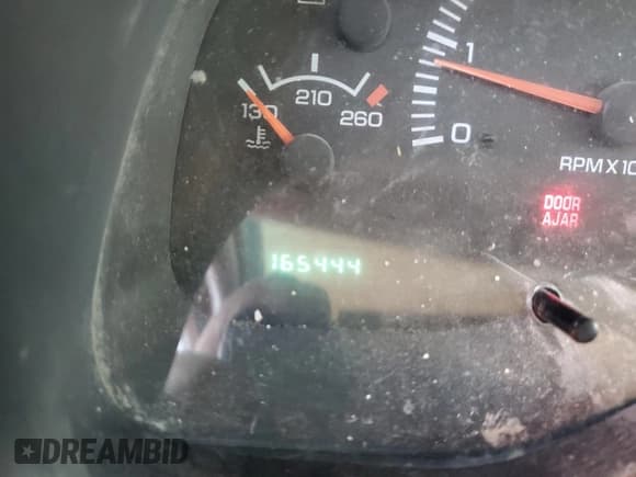 ✅ 2000 Dodge Dakota Sport • VIN: 1B7GG2AN2YS794418 • Lot: 85049154. Wystawiony na Copart z przebiegiem 165 444 mil. Bezpłatny archiwum sprzedaży aukcyjnych z USA i szczegółowy raport historii pojazdu na DreamBid. Zdjęcie 9.