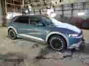 2022 Hyundai Ioniq 5 Limited z VIN KM8KRDAF6NU083793, wystawiony jako Copart lot #38691144 z przebiegiem 20 586 mil mil oraz . Historia ofert i sprzedaży dostępna na DreamBid. Obrazek 4.