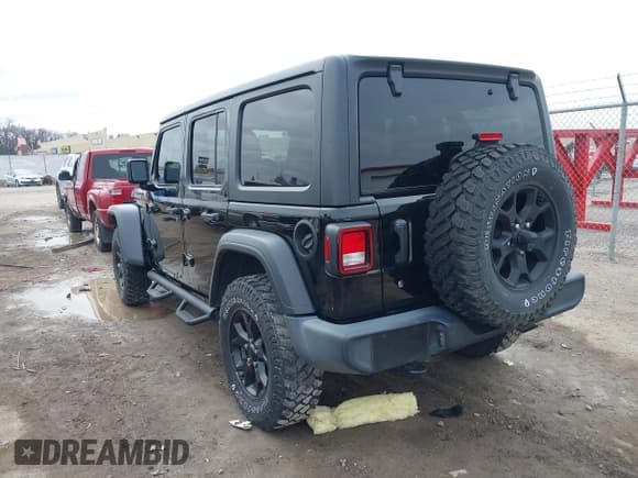 ✅ 2021 Jeep Wrangler Unlimited Willys • VIN: 1C4HJXDN8MW595665 • Lot: 41507555. Wystawiony na IAAI z przebiegiem 24 505 mil. Bezpłatny archiwum sprzedaży aukcyjnych z USA i szczegółowy raport historii pojazdu na DreamBid. Zdjęcie 3.