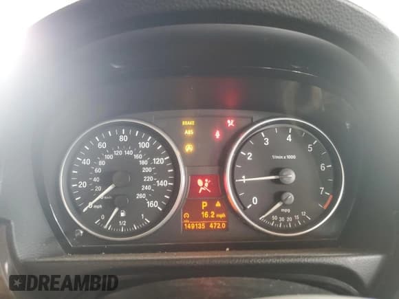 ✅ 2007 BMW 3 Series 328i • VIN: WBAVA33567KX72638 • Lot: 92535135. Listed on Copart with 149,135 mi. Free auction sales archive from the USA and detailed vehicle history report at DreamBid. Image 9.