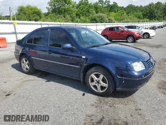 ✅ 2005 Volkswagen Jetta GL • VIN: 3VWRK69M85M026132 • Лот: 64153735. Опубликован ранее на Copart с пробегом 92 964 миль. Бесплатный доступ к архиву аукционных продаж из США и подробный отчёт об истории автомобиля на DreamBid. Изображение 4.