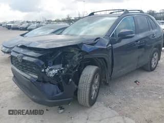 ✅ 2021 Toyota RAV4 XLE • VIN: 2T3P1RFV9MW175707 • Лот: 43734514. Опубликован ранее на IAAI с пробегом 77 741 миль. Бесплатный доступ к архиву аукционных продаж из США и подробный отчёт об истории автомобиля на DreamBid. Изображение 6.