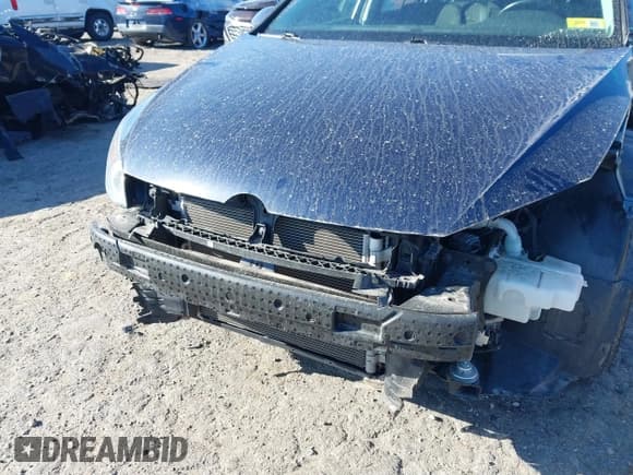 ✅ 2016 Volkswagen Golf TSI SE • VIN: 3VW217AU1GM050216 • Lot: 41775718. Wystawiony na IAAI z przebiegiem 52 361 mil. Bezpłatny archiwum sprzedaży aukcyjnych z USA i szczegółowy raport historii pojazdu na DreamBid. Zdjęcie 17.