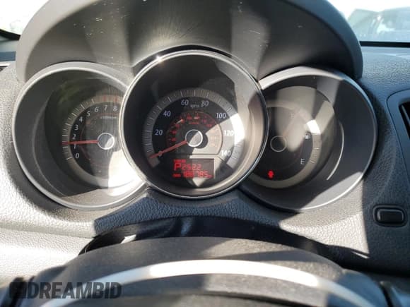 ✅ 2013 Kia Forte EX • VIN: KNAFU5A20D5745977 • Лот: 90360055. Опубликован ранее на Copart с пробегом 188 785 миль. Бесплатный доступ к архиву аукционных продаж из США и подробный отчёт об истории автомобиля на DreamBid. Изображение 9.