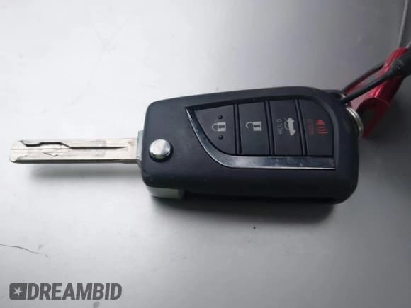 ✅ 2024 Toyota Corolla LE • VIN: 5YFB4MDE5RP171369 • Лот: 43878266. Опубликован ранее на IAAI с пробегом 27 637 миль. Бесплатный доступ к архиву аукционных продаж из США и подробный отчёт об истории автомобиля на DreamBid. Изображение 11.