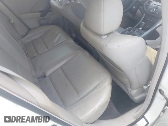 ✅ 2011 Acura TSX • VIN: JH4CU2F6XBC004310 • Lot: 42410553. Listed on IAAI with 260,048 mi. Free auction sales archive from the USA and detailed vehicle history report at DreamBid. Image 8.